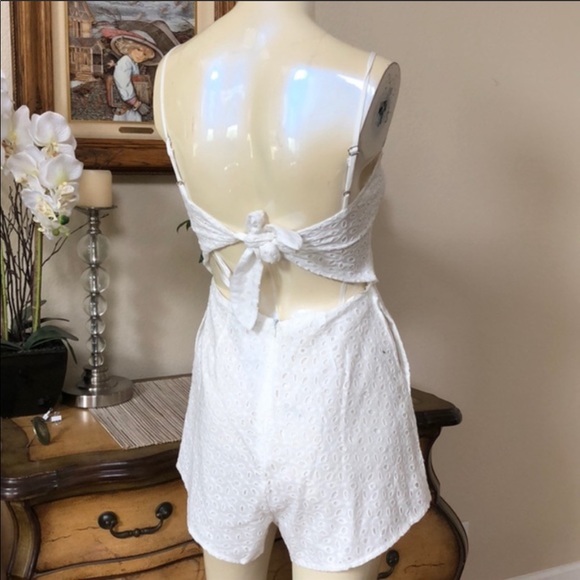 NWT LF Mint Vanilla White Lace Eyelet Romper - Picture 3 of 7